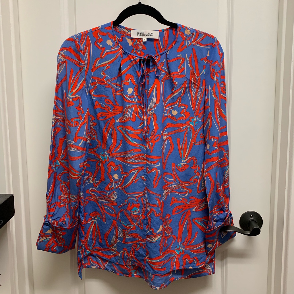 Diane Von Furstenberg. Size 4. Silk Blouse